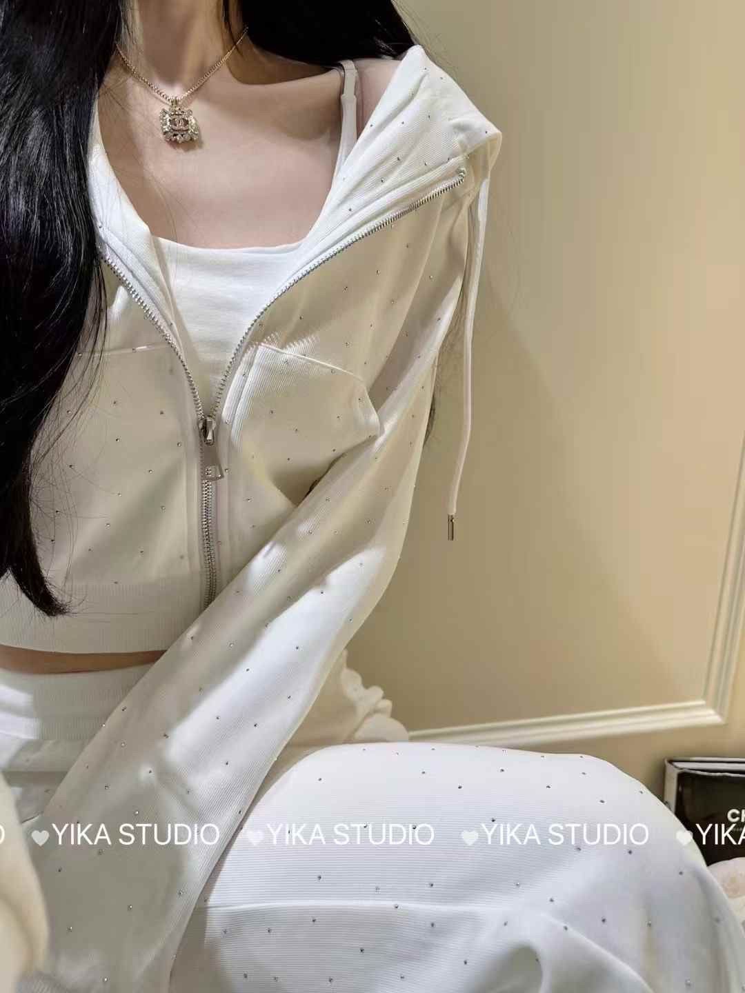 |現貨秒出|滿天星微閃鑽連帽休閒套裝 🤍